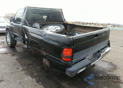 2001 Dodge Ram 1500 St из США, поврежденный, VIN 1B7HF16Y61S782802